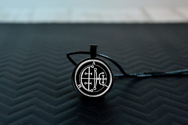 Aim Sigil Seal Necklace Pendant - Image 2